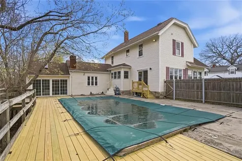 84 Crest Road North Smithfield RI 02896
