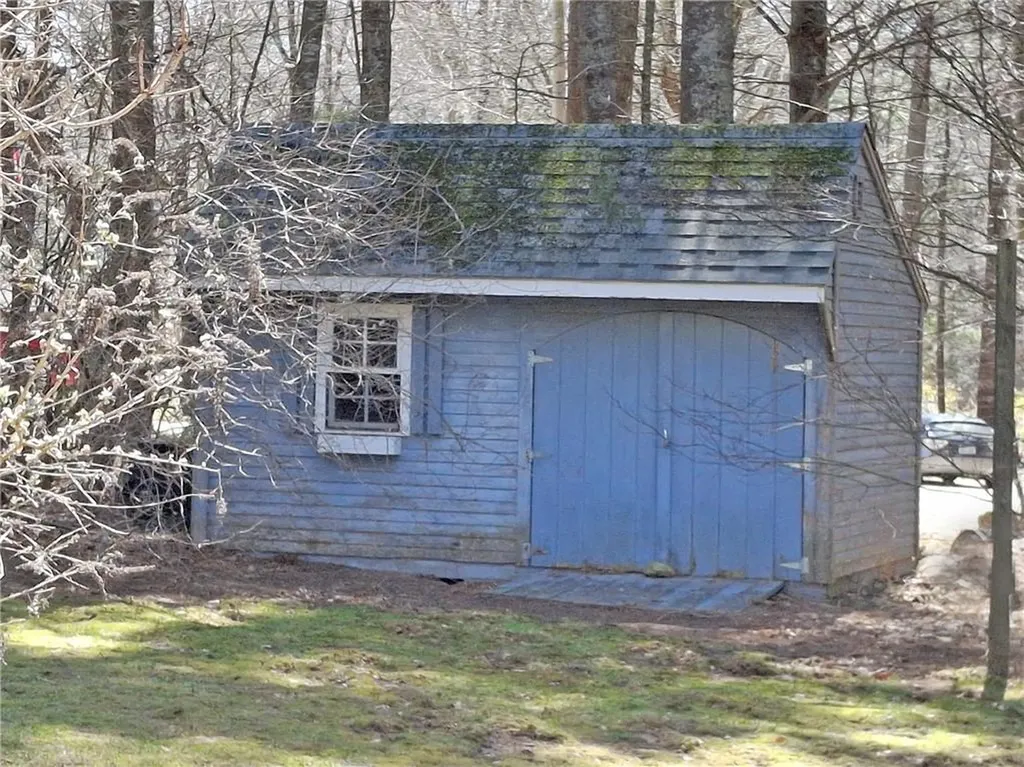 680 Hazard Road West Greenwich RI 02817