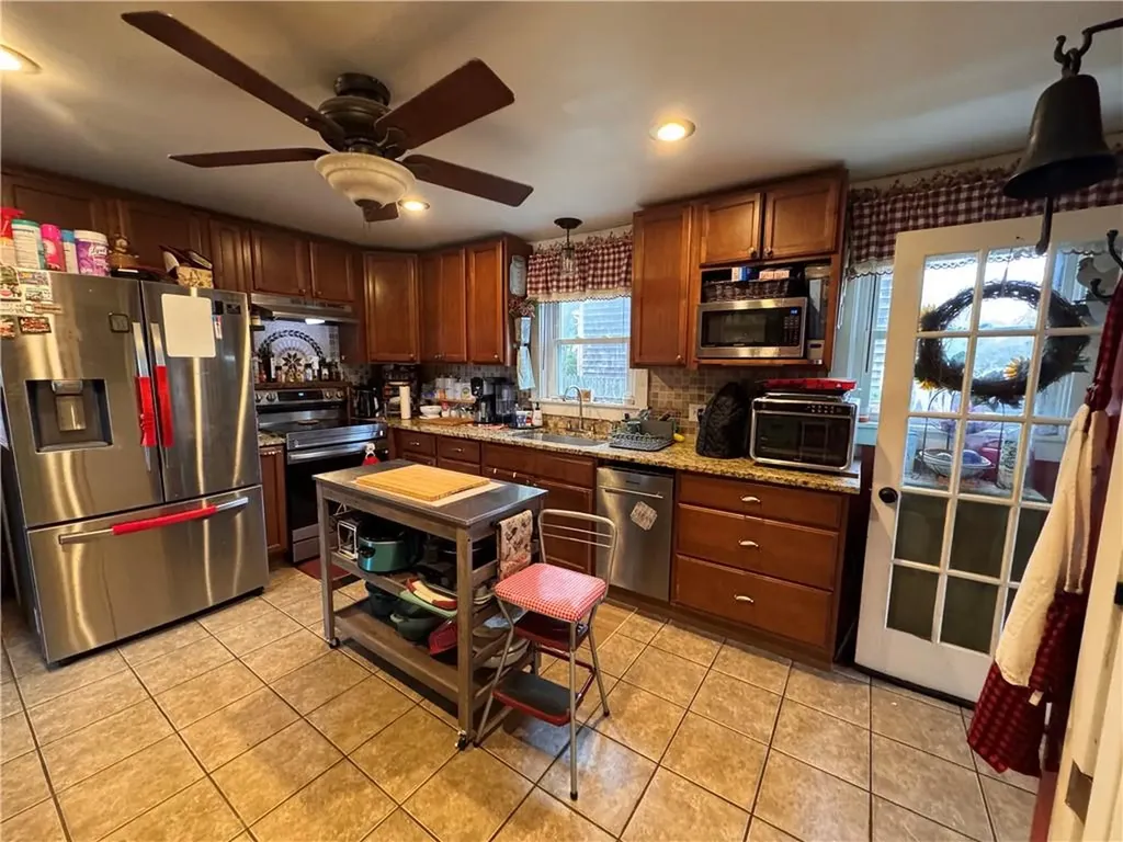 37 Aldrich Street West Warwick RI 02893
