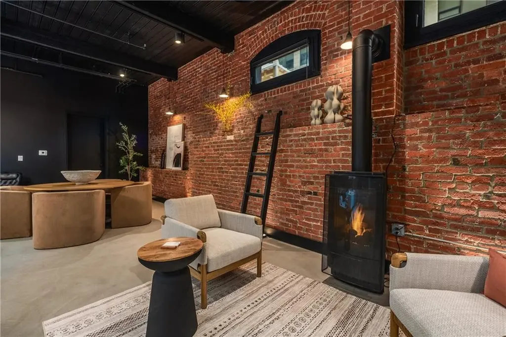 116 Chestnut Street Providence RI 02903