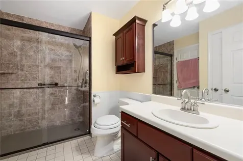 414 North Lane Bristol RI 02809