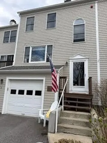 414 North Lane Bristol RI 02809