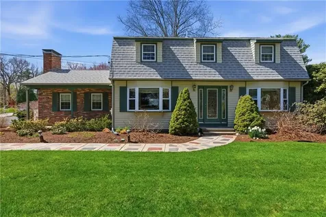 1 Thomas Drive Cumberland RI 02864