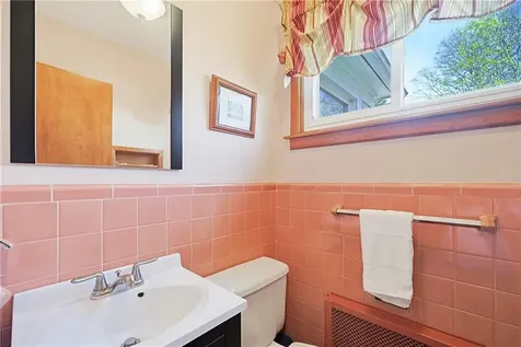 11 Katherine Road Woonsocket RI 02895