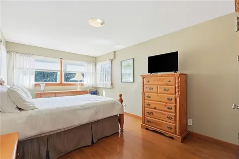 11 Katherine Road Woonsocket RI 02895