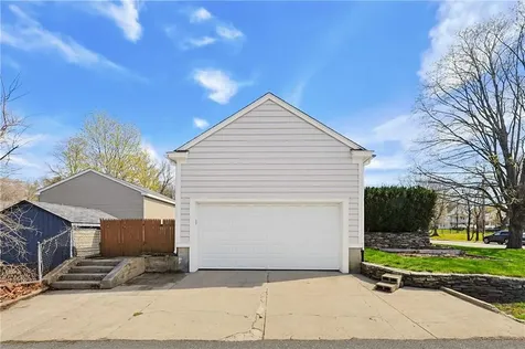 11 Katherine Road Woonsocket RI 02895