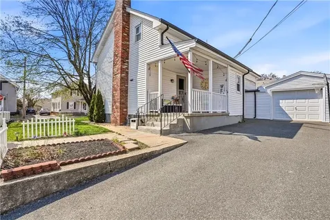 353 High Street Cumberland RI 02864