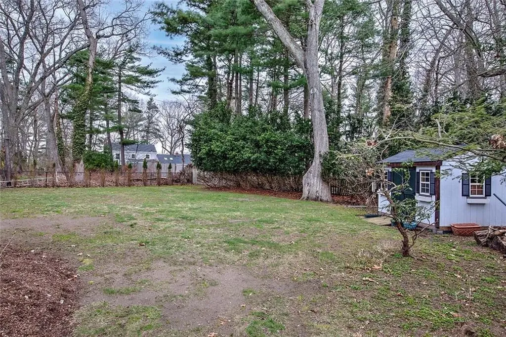 9 Knapton Street Barrington RI 02806