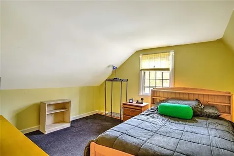 9 Knapton Street Barrington RI 02806
