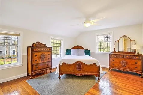 9 Knapton Street Barrington RI 02806