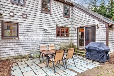 9 Knapton Street Barrington RI 02806