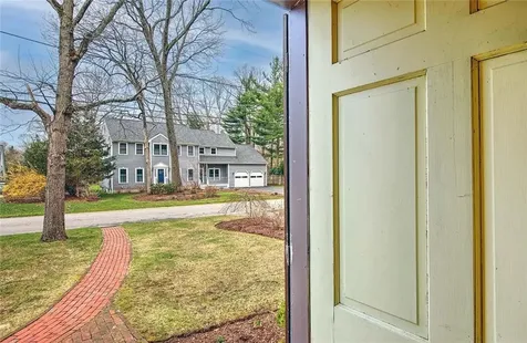 9 Knapton Street Barrington RI 02806