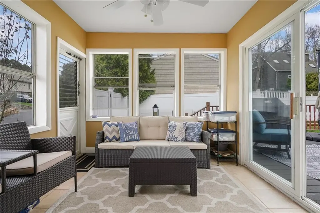 6 Longmeadow Drive North Providence RI 02904