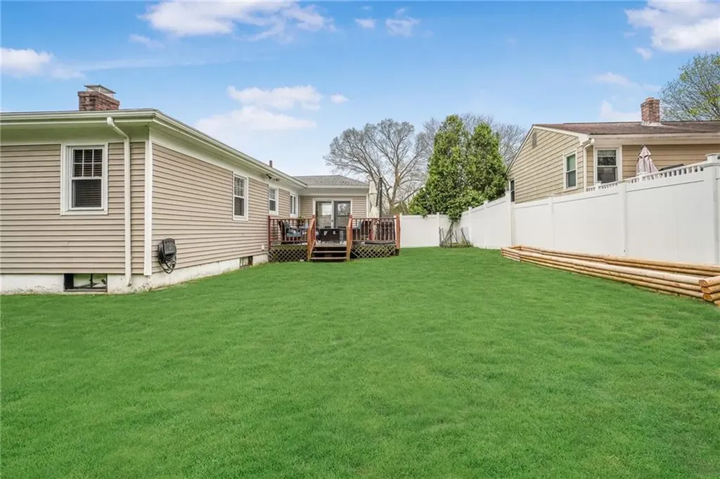 6 Longmeadow Drive North Providence RI 02904