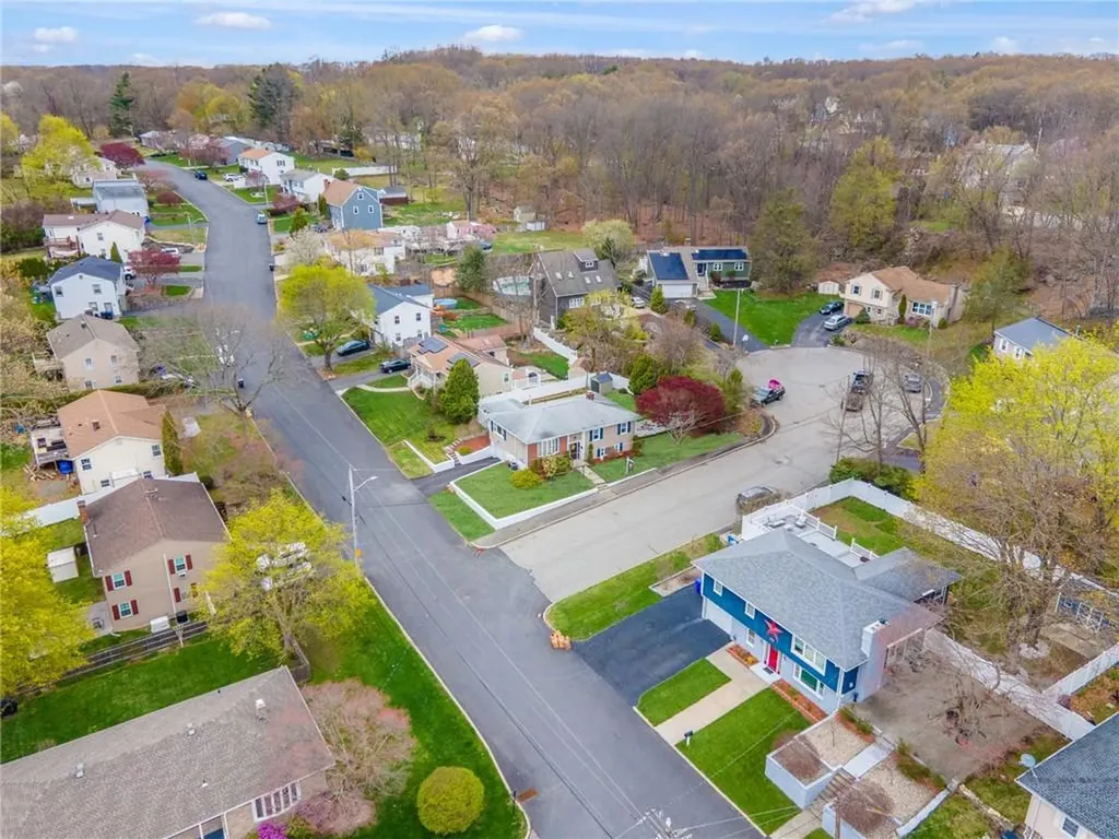 6 Longmeadow Drive North Providence RI 02904