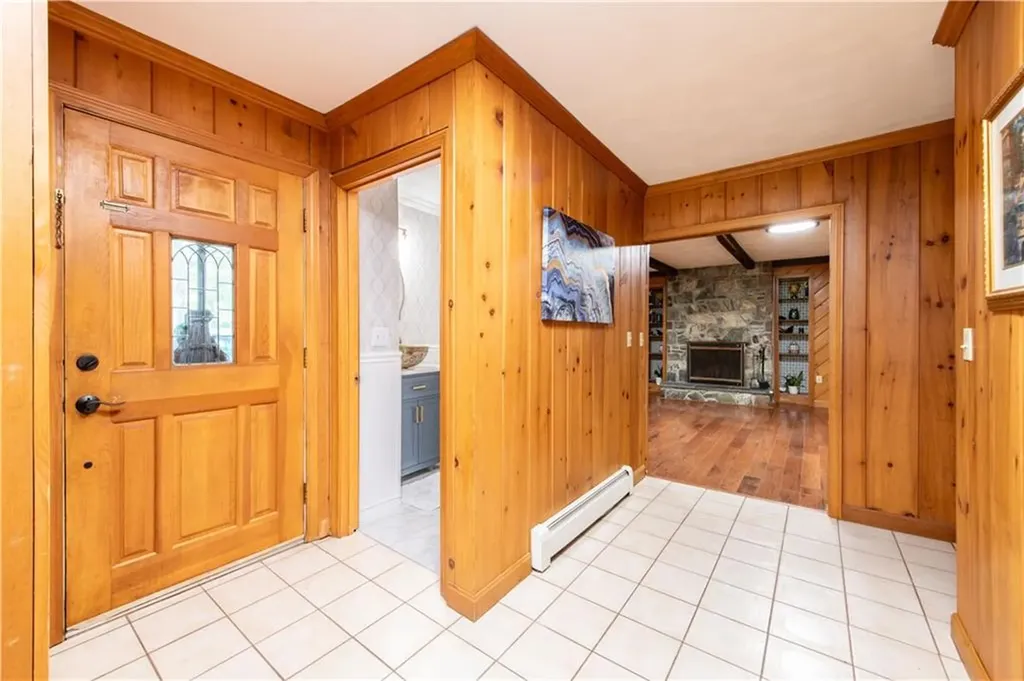 6 Running Stream Road Rehoboth MA 02769