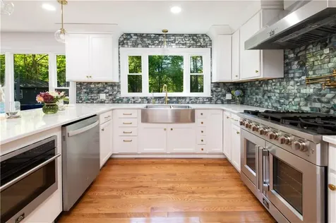 6 Running Stream Road Rehoboth MA 02769