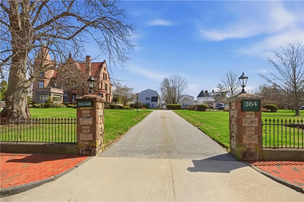 364 Bellevue Avenue Newport RI 02840