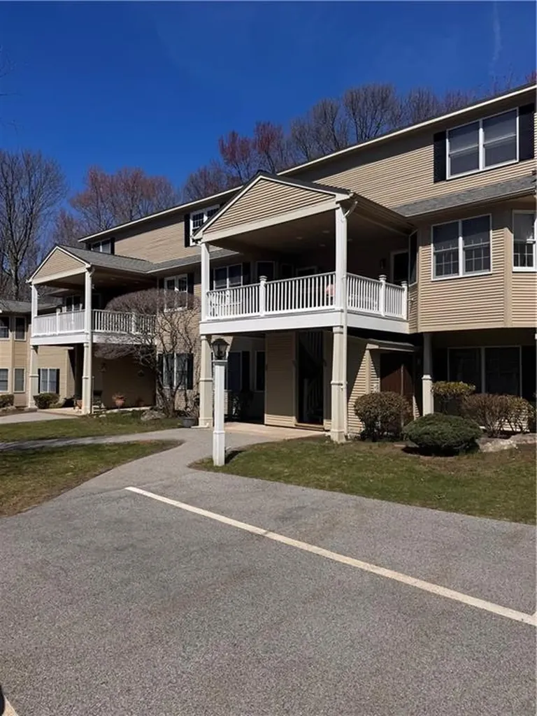 92 Trellis Drive West Warwick RI 02893