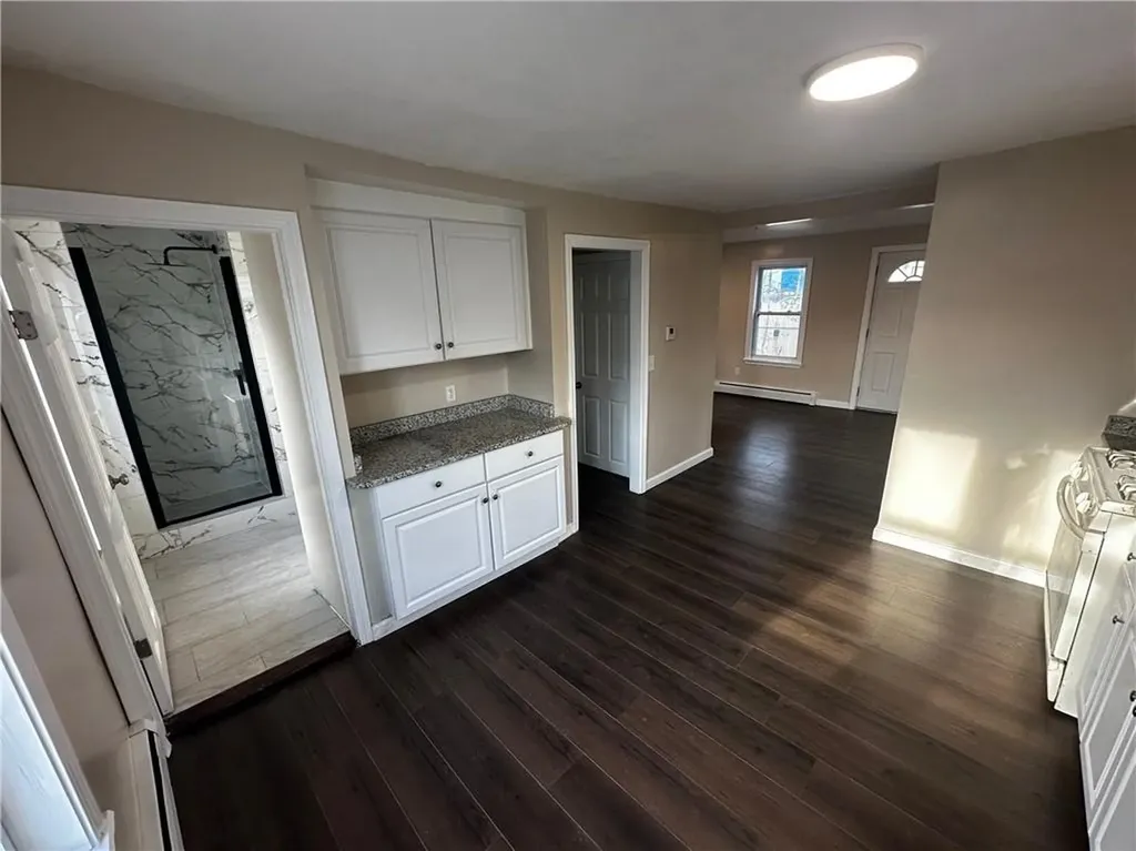 31 Bagley Street Pawtucket RI 02860