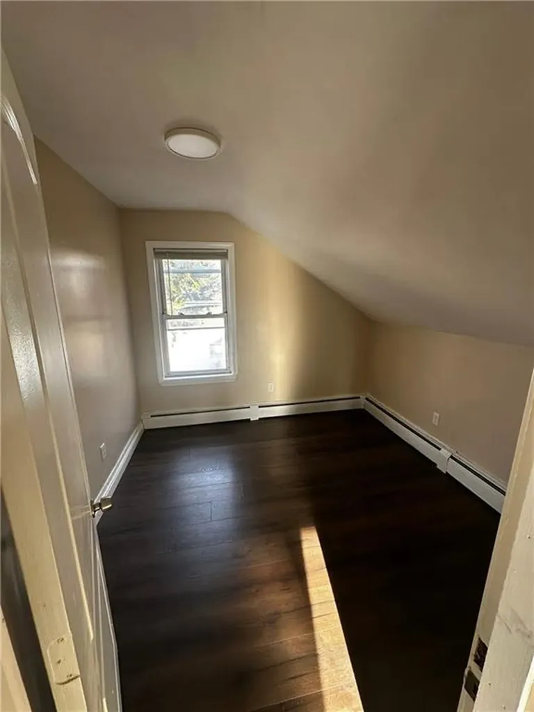 31 Bagley Street Pawtucket RI 02860