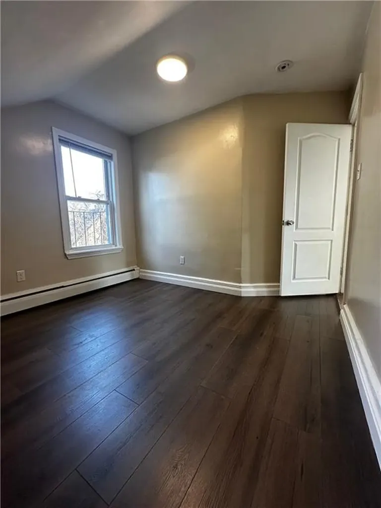 31 Bagley Street Pawtucket RI 02860