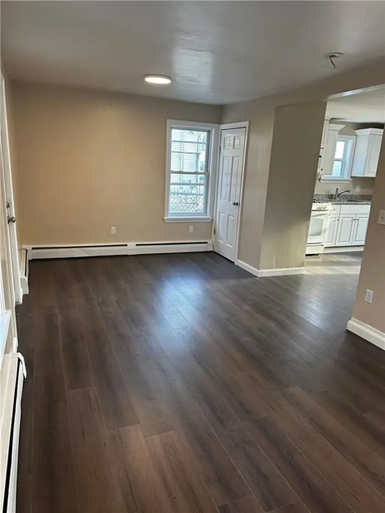31 Bagley Street Pawtucket RI 02860
