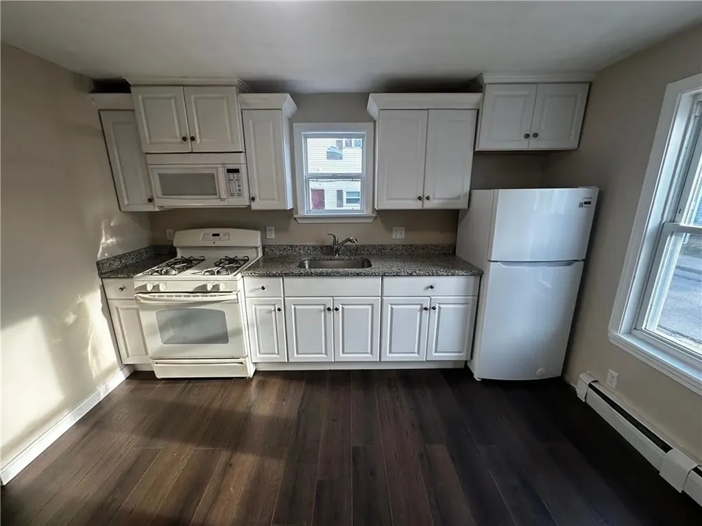 31 Bagley Street Pawtucket RI 02860