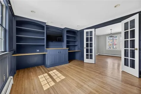 8 Pasadena Avenue Westerly RI 02891