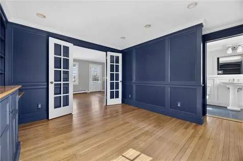 8 Pasadena Avenue Westerly RI 02891