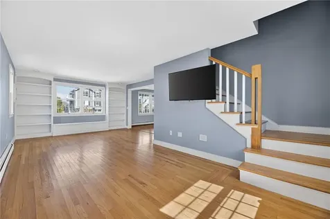 8 Pasadena Avenue Westerly RI 02891