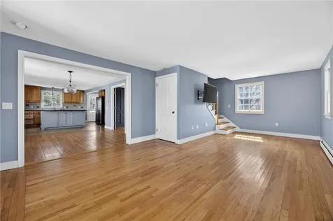 8 Pasadena Avenue Westerly RI 02891