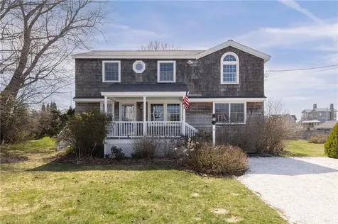 8 Pasadena Avenue Westerly RI 02891