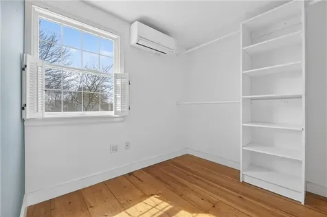 8 Pasadena Avenue Westerly RI 02891