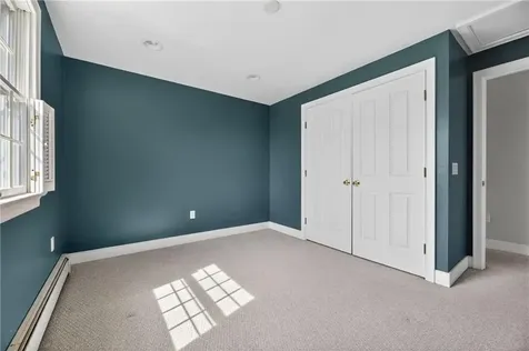 8 Pasadena Avenue Westerly RI 02891