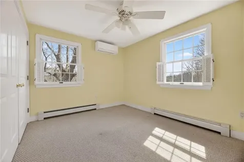 8 Pasadena Avenue Westerly RI 02891