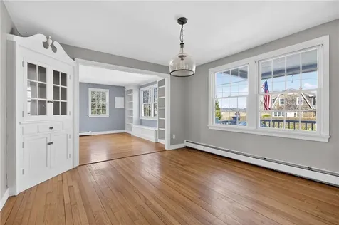 8 Pasadena Avenue Westerly RI 02891