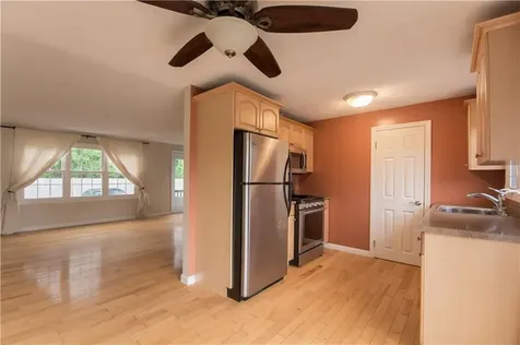 5804 Post Road Warwick RI 02818