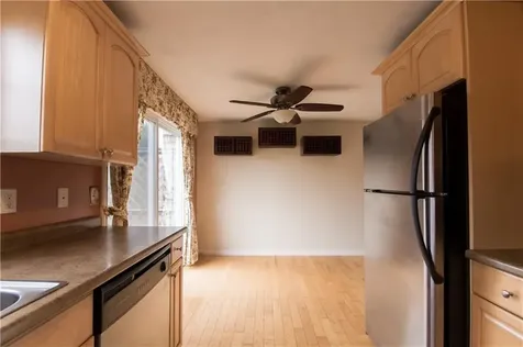 5804 Post Road Warwick RI 02818