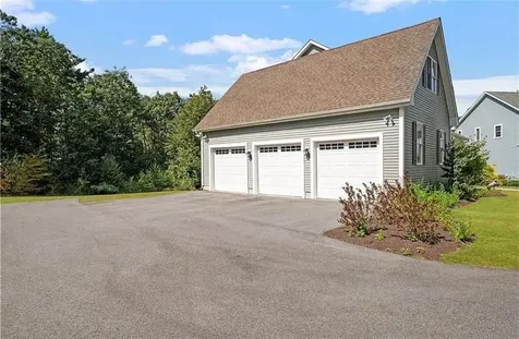 93 Cedar Forest Road Smithfield RI 02917