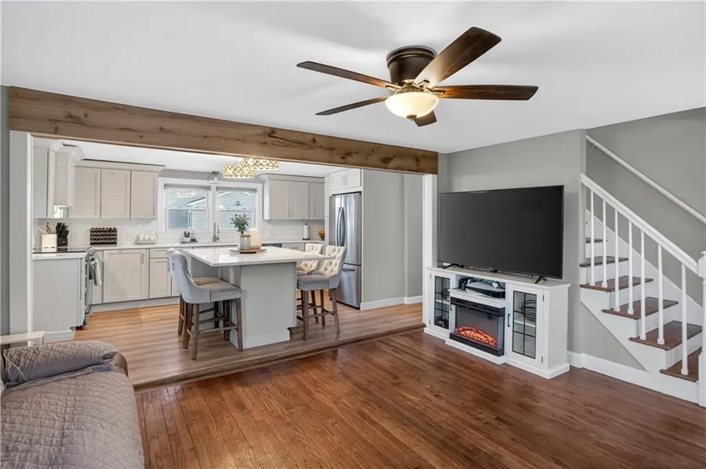 80 Glendale Avenue Warwick RI 02889