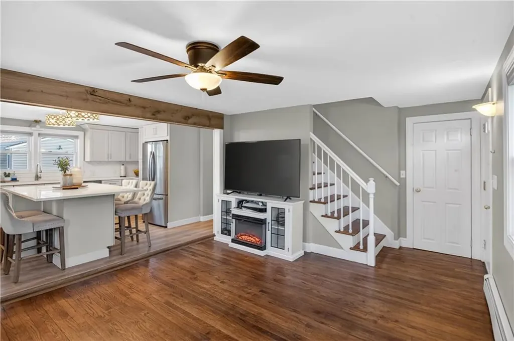 80 Glendale Avenue Warwick RI 02889