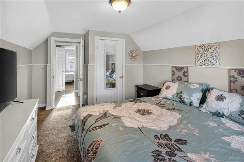 80 Glendale Avenue Warwick RI 02889