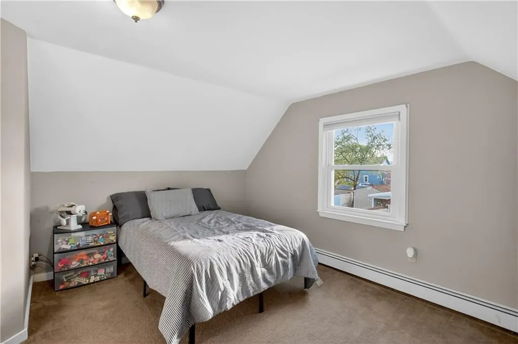 80 Glendale Avenue Warwick RI 02889