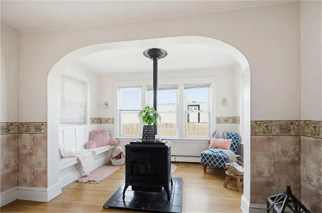 525 Willett Avenue East Providence RI 02915