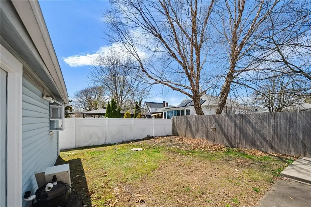 525 Willett Avenue East Providence RI 02915