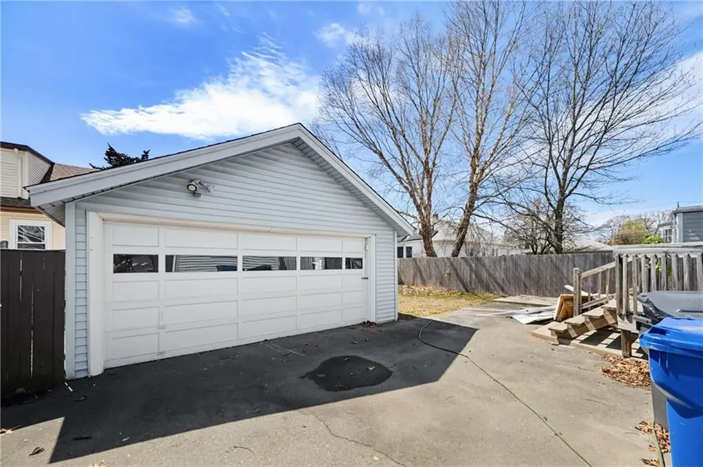525 Willett Avenue East Providence RI 02915