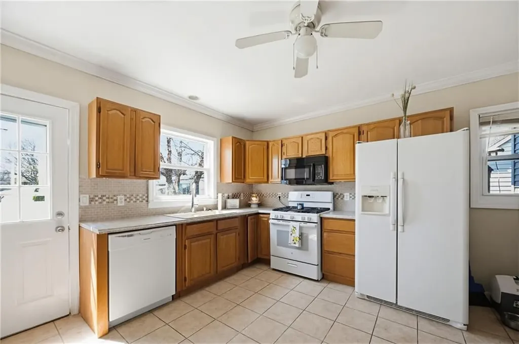 525 Willett Avenue East Providence RI 02915