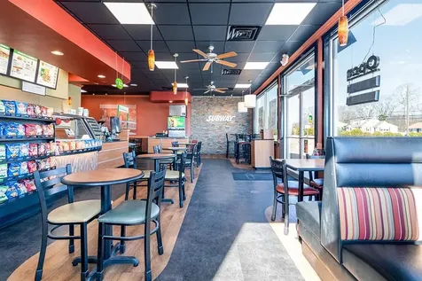 2214 Plainfield Pike Cranston RI 02921