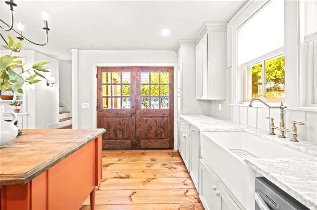 69 Hudson Street Providence RI 02909